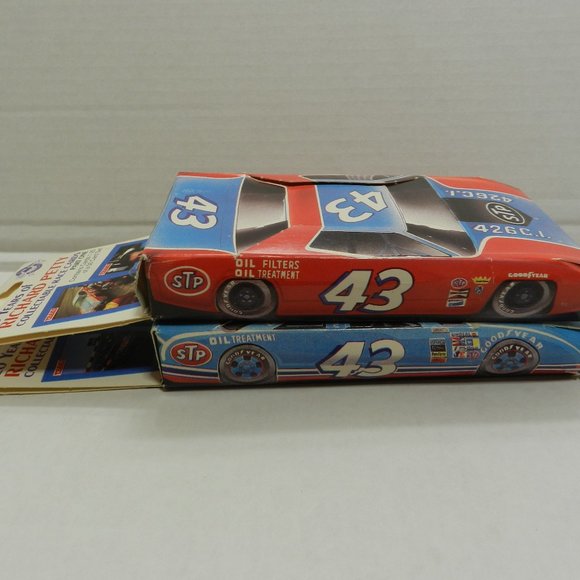 Traks 20 Years of Richard Petty Collectable Race Cards 50 Card Set New - Picture 4 of 6
